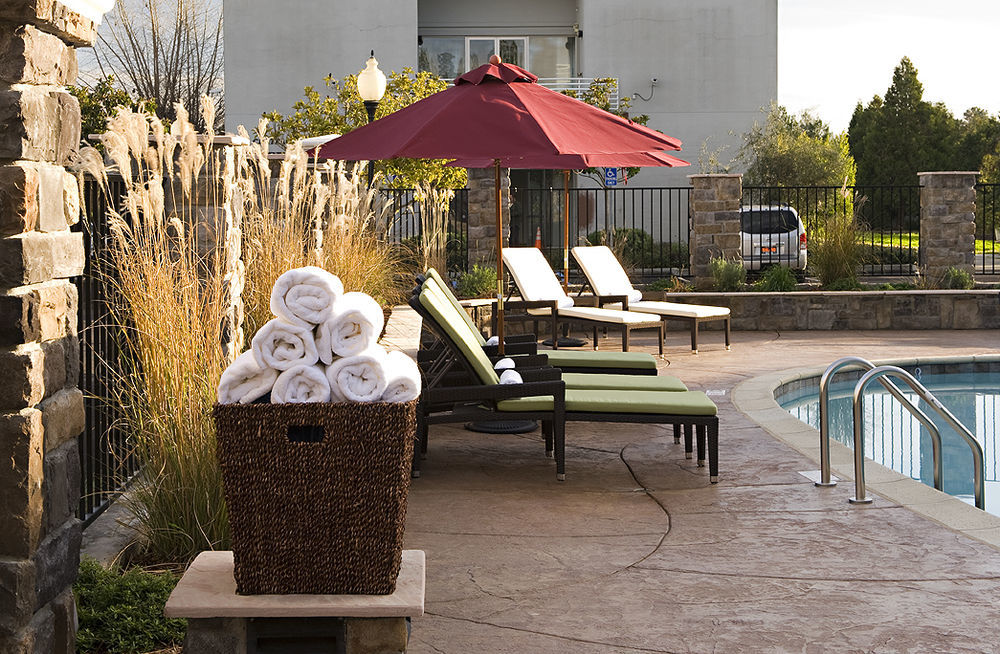Hotel Indigo Napa Valley By Ihg Екстер'єр фото